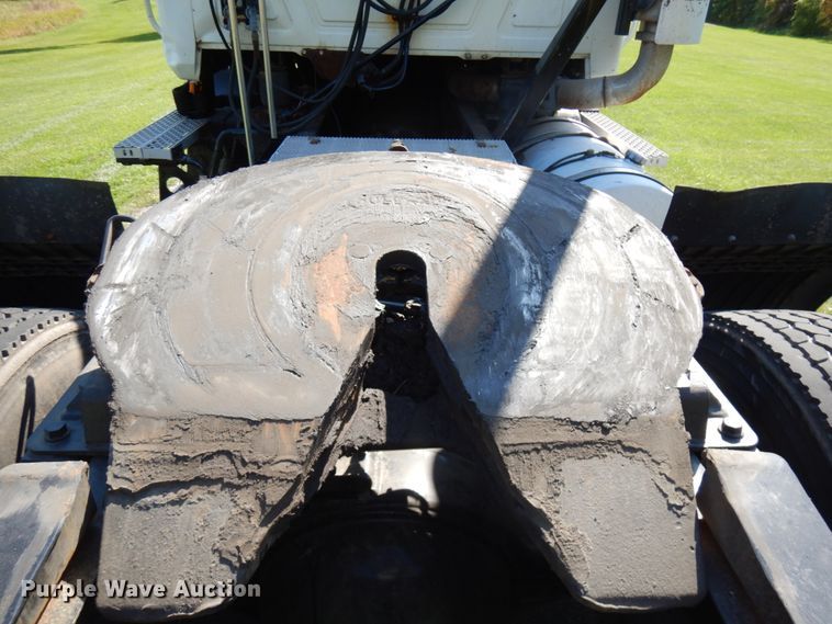 image for item JQ9270 2006 Mack CXN612  semi truck