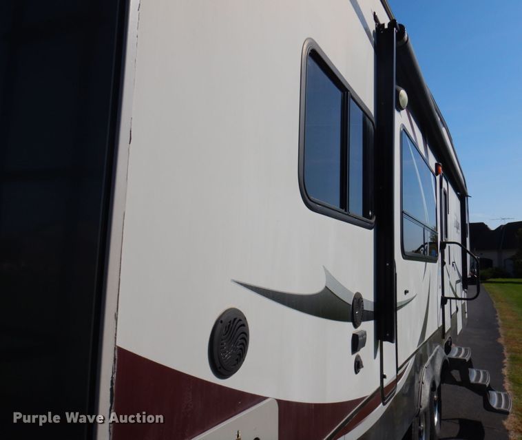 image for item JQ9274 2012 Forest River Wildcat Sterling  camper