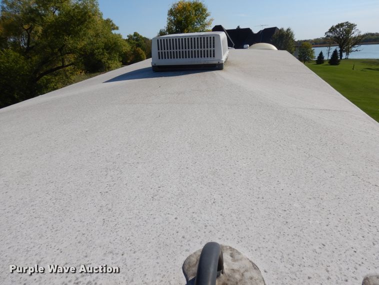 image for item JQ9274 2012 Forest River Wildcat Sterling  camper