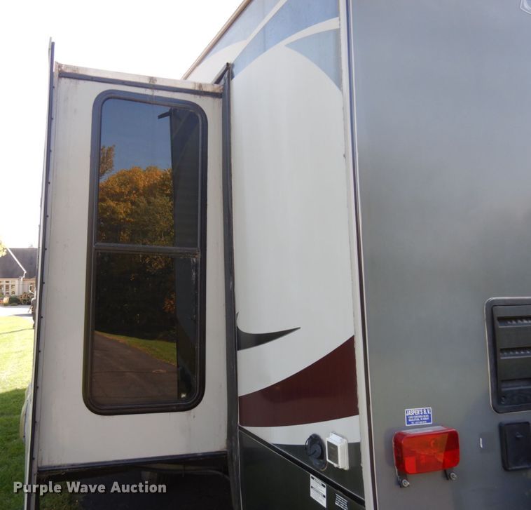 image for item JQ9274 2012 Forest River Wildcat Sterling  camper