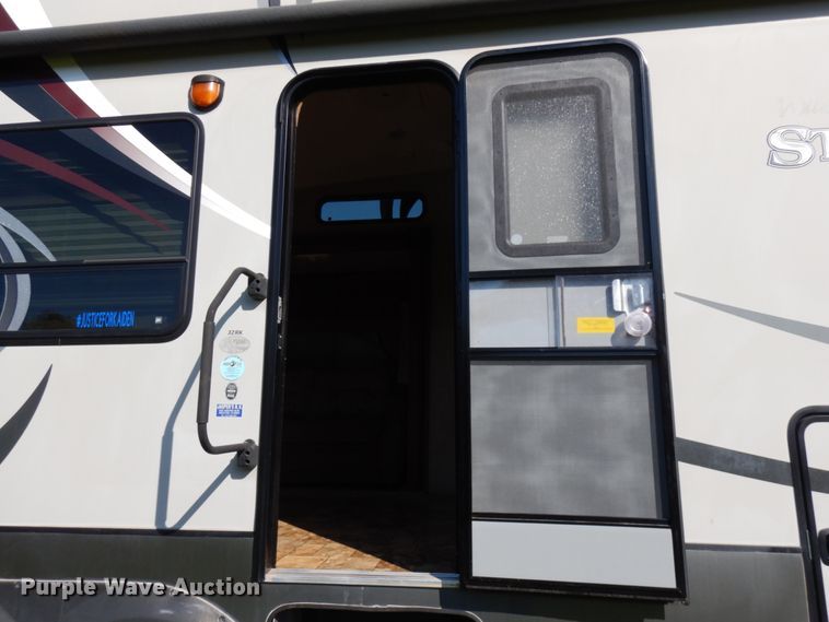 image for item JQ9274 2012 Forest River Wildcat Sterling  camper