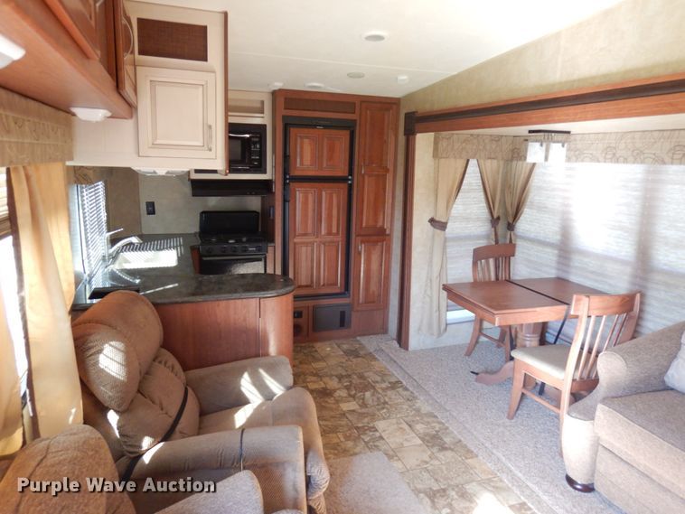 image for item JQ9274 2012 Forest River Wildcat Sterling  camper