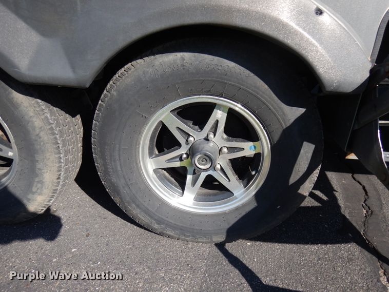 image for item JQ9274 2012 Forest River Wildcat Sterling  camper