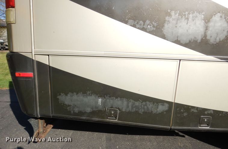 image for item JQ9275 2002 Newmar Dutch Star  RV