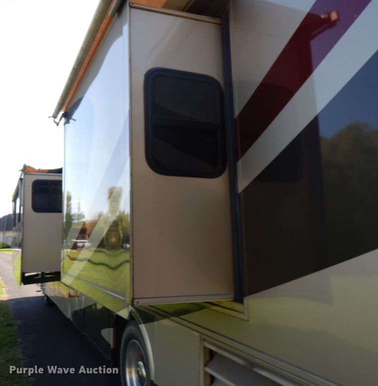 image for item JQ9275 2002 Newmar Dutch Star  RV