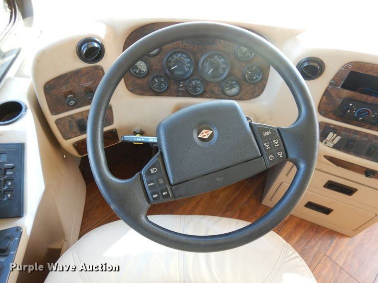 image for item JQ9275 2002 Newmar Dutch Star  RV