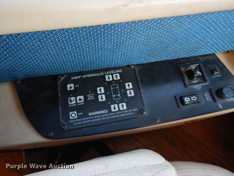 image for item JQ9275 2002 Newmar Dutch Star  RV