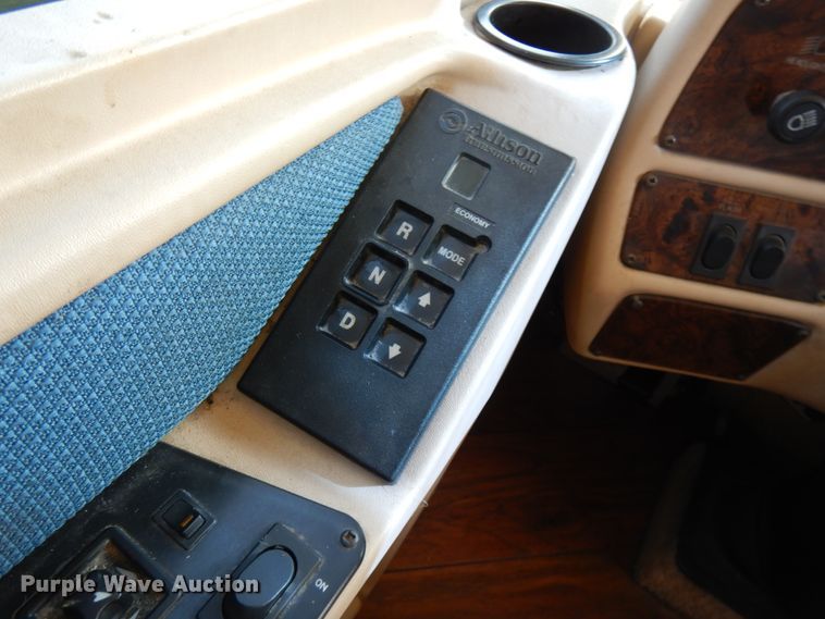 image for item JQ9275 2002 Newmar Dutch Star  RV