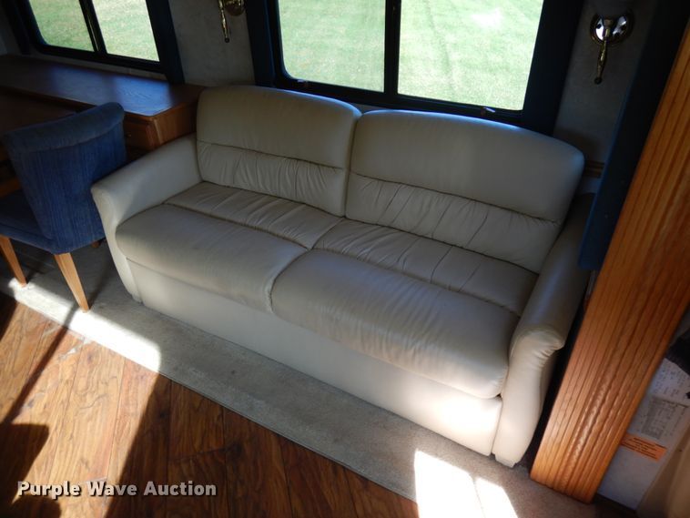 image for item JQ9275 2002 Newmar Dutch Star  RV