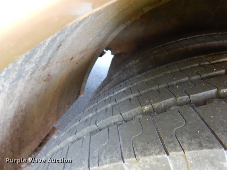 image for item JQ9275 2002 Newmar Dutch Star  RV