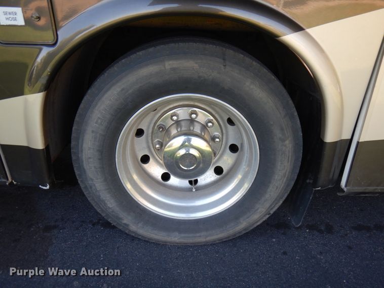 image for item JQ9275 2002 Newmar Dutch Star  RV