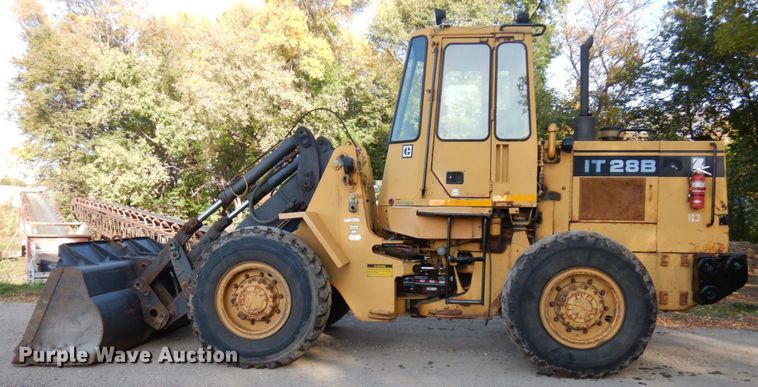 image for item JQ9276 1987 Caterpillar IT28B  wheel loader
