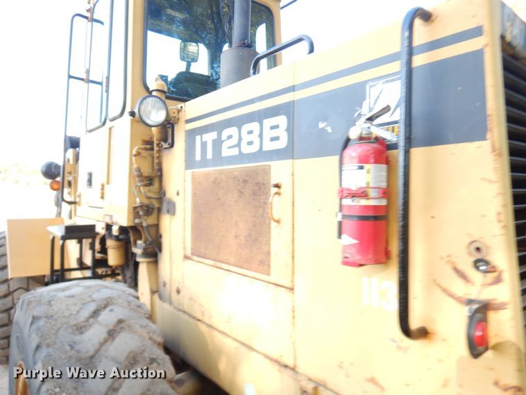 image for item JQ9276 1987 Caterpillar IT28B  wheel loader