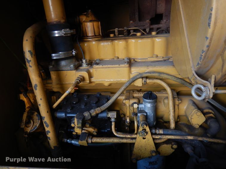 image for item JQ9279 1983 Caterpillar 140G  motor grader