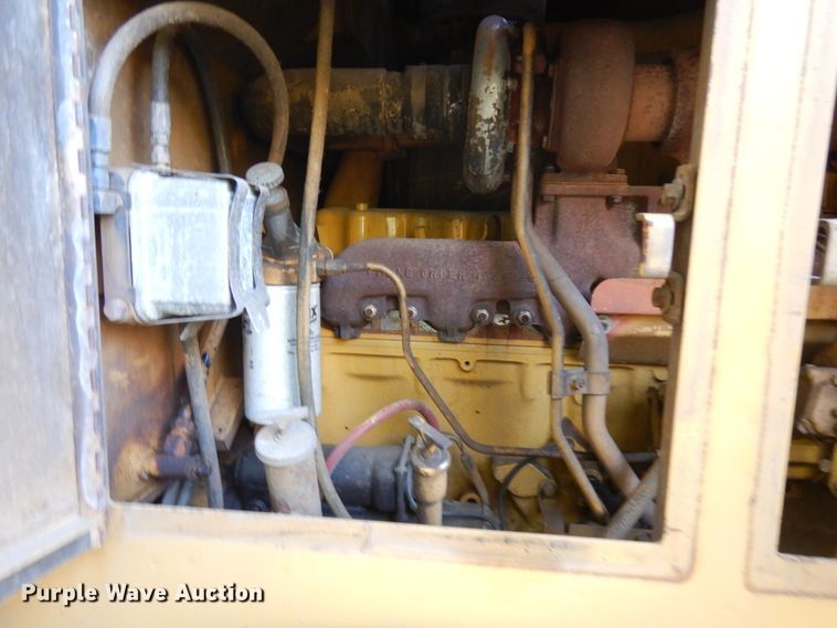 image for item JQ9279 1983 Caterpillar 140G  motor grader