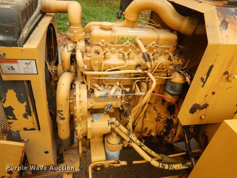 image for item JQ9324 1997 Vermeer 1250BC  wood chipper