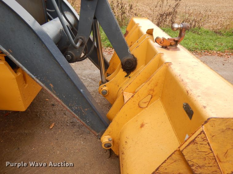 image for item JQ9329 2013 John Deere 310SK  backhoe