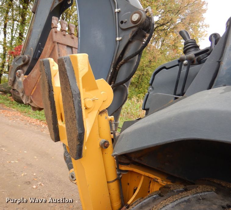 image for item JQ9329 2013 John Deere 310SK  backhoe