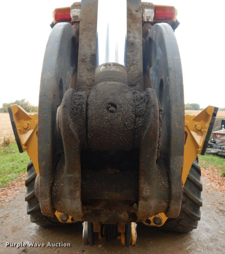 image for item JQ9329 2013 John Deere 310SK  backhoe