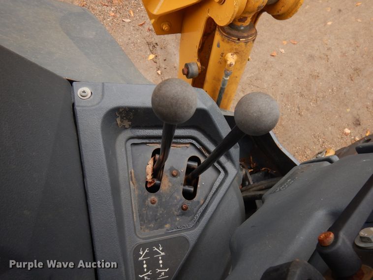 image for item JQ9329 2013 John Deere 310SK  backhoe