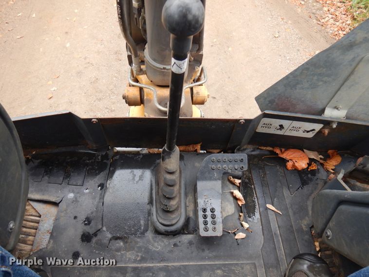 image for item JQ9329 2013 John Deere 310SK  backhoe