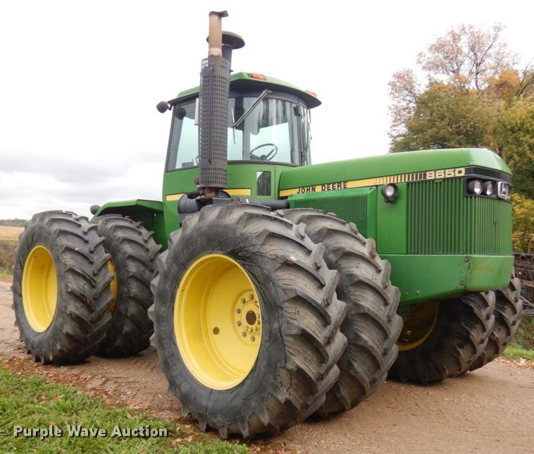 image for item JQ9331 1985 John Deere 8650  4WD tractor