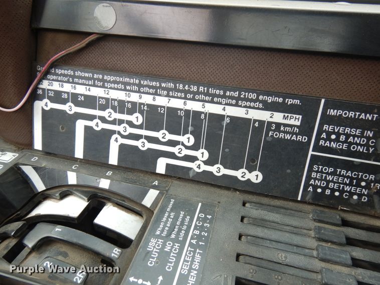 image for item JQ9331 1985 John Deere 8650  4WD tractor