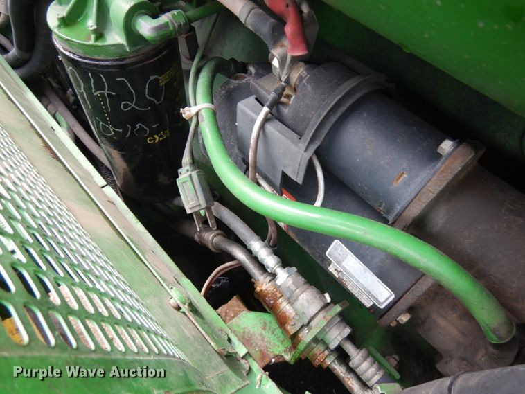 image for item JQ9331 1985 John Deere 8650  4WD tractor