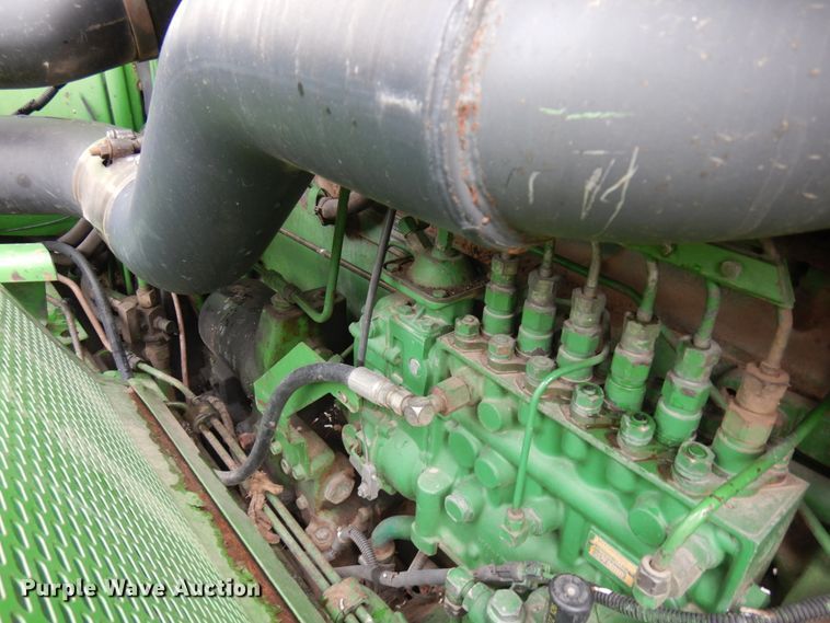 image for item JQ9331 1985 John Deere 8650  4WD tractor