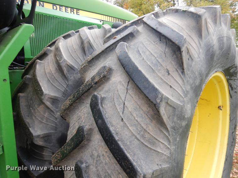 image for item JQ9331 1985 John Deere 8650  4WD tractor