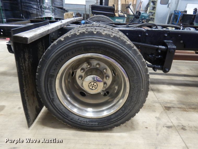 image for item JQ9334 2012 Ford F450 Super Duty  truck cab and chassis