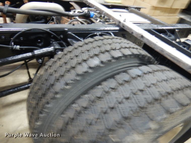 image for item JQ9334 2012 Ford F450 Super Duty  truck cab and chassis