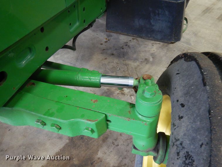 image for item JQ9335 John Deere 6200L  tractor