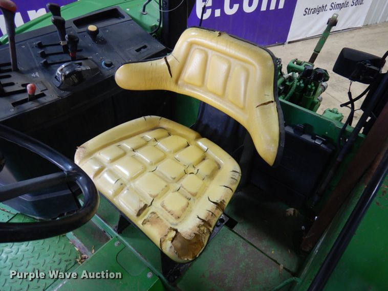 image for item JQ9335 John Deere 6200L  tractor