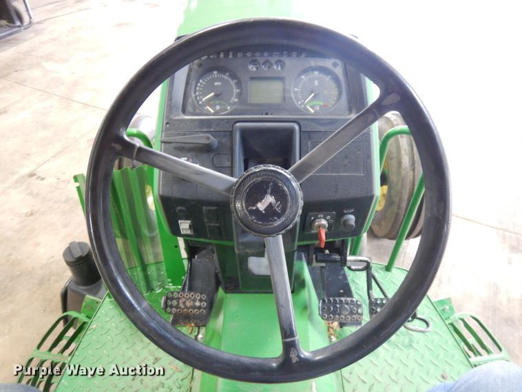 image for item JQ9335 John Deere 6200L  tractor