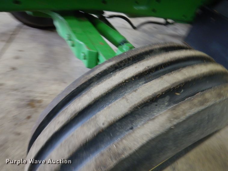 image for item JQ9335 John Deere 6200L  tractor