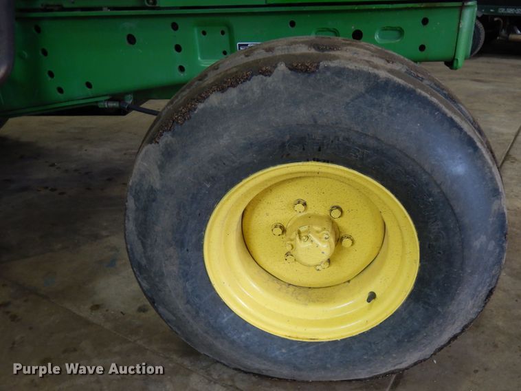 image for item JQ9335 John Deere 6200L  tractor