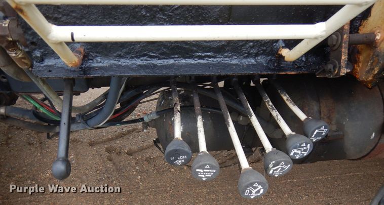 image for item JQ9337 1998 Freightliner FL80  crane truck