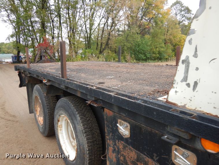 image for item JQ9337 1998 Freightliner FL80  crane truck