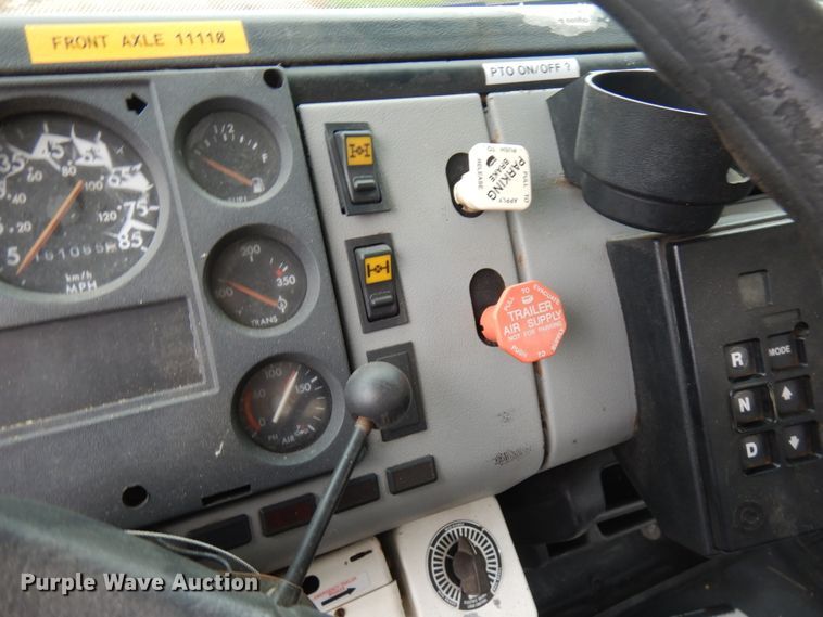 image for item JQ9337 1998 Freightliner FL80  crane truck