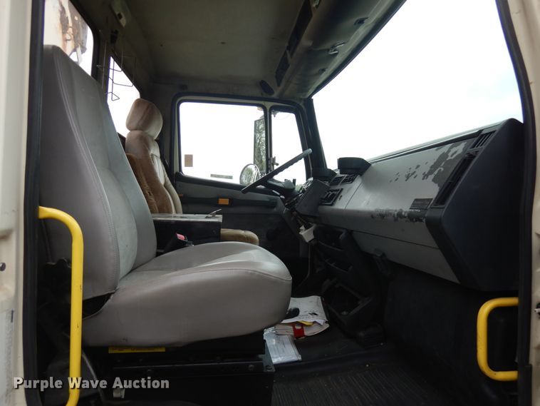 image for item JQ9337 1998 Freightliner FL80  crane truck