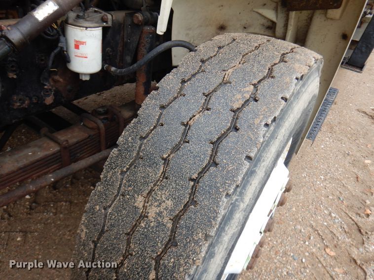 image for item JQ9337 1998 Freightliner FL80  crane truck