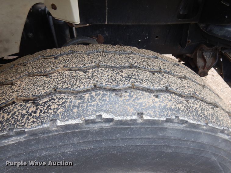 image for item JQ9337 1998 Freightliner FL80  crane truck