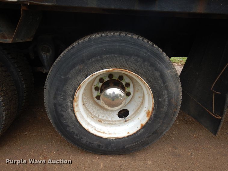 image for item JQ9337 1998 Freightliner FL80  crane truck