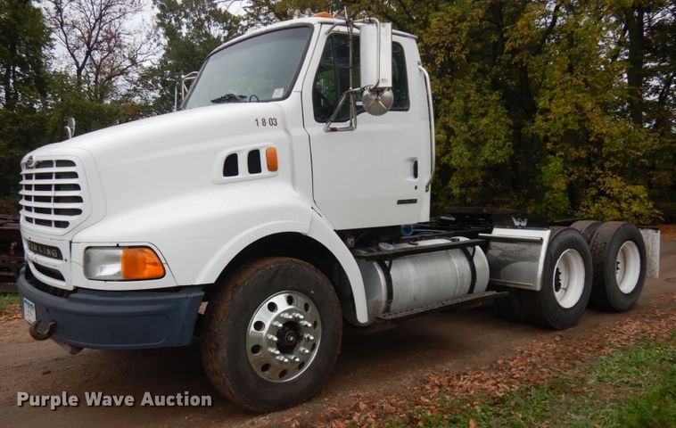 image for item JQ9338 2002 Sterling A9500  semi truck