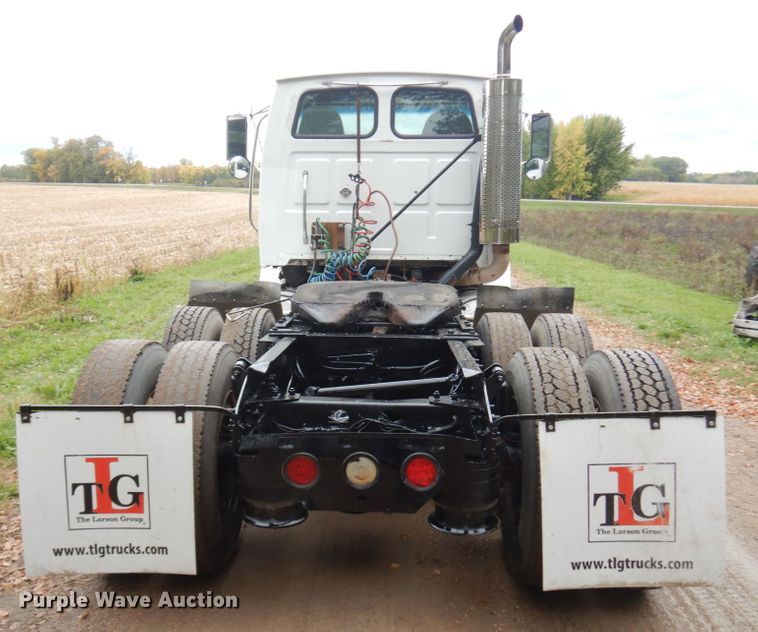 image for item JQ9338 2002 Sterling A9500  semi truck