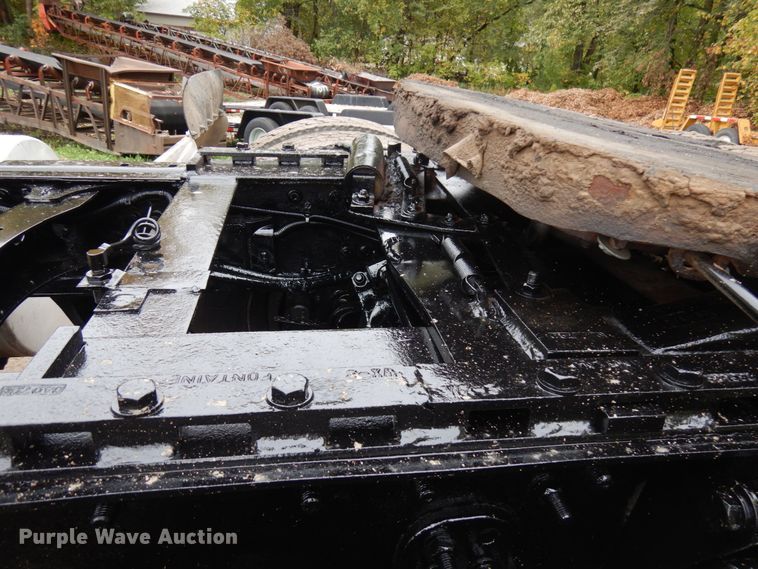 image for item JQ9338 2002 Sterling A9500  semi truck