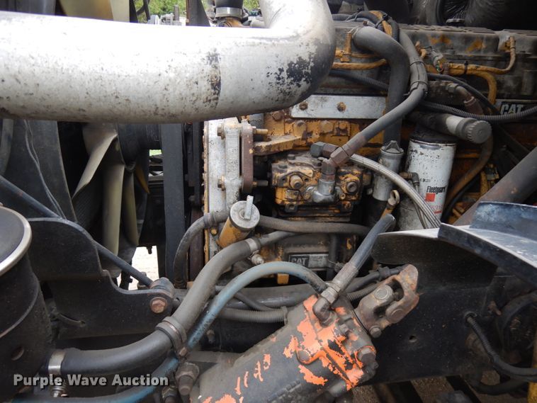 image for item JQ9338 2002 Sterling A9500  semi truck