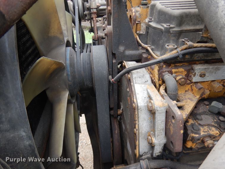 image for item JQ9338 2002 Sterling A9500  semi truck