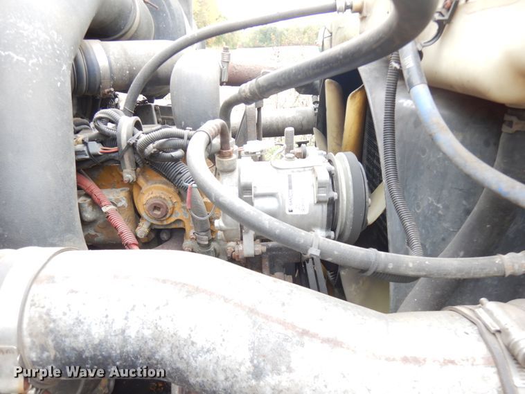 image for item JQ9338 2002 Sterling A9500  semi truck